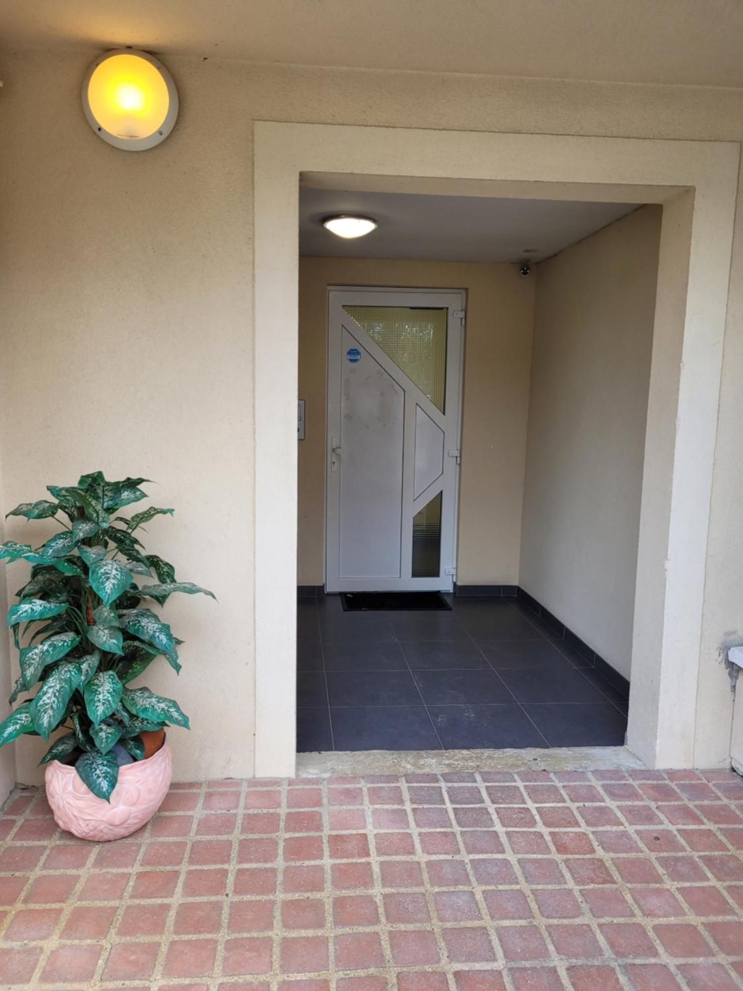 Cocooning House 204 Suite Green- Superb Studio Aeroport Paris Roissy Cdg, Parc Asterix, Chateau De Chantilly, Stade De France 叙尔维列 外观 照片